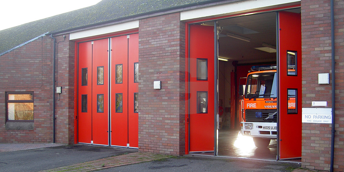 Achilles Folding Door